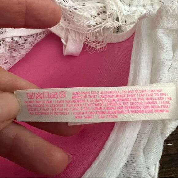 White Victoria's Secret PINK Eyelash Lace High Neck Push Up Bralette Sz Medium - Picture 13 of 15